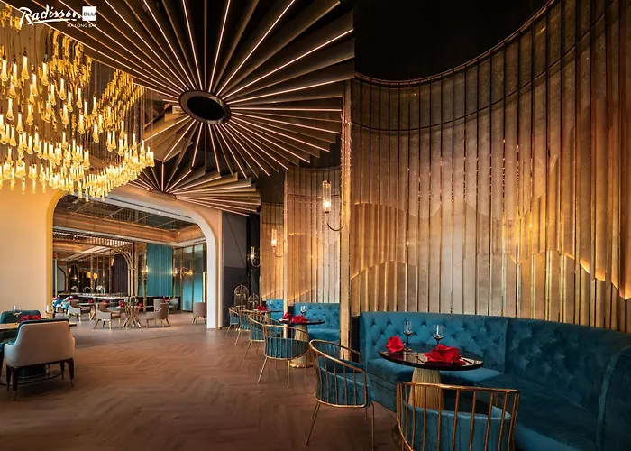 Khách sạn Radisson Blu Bay Hạ Long