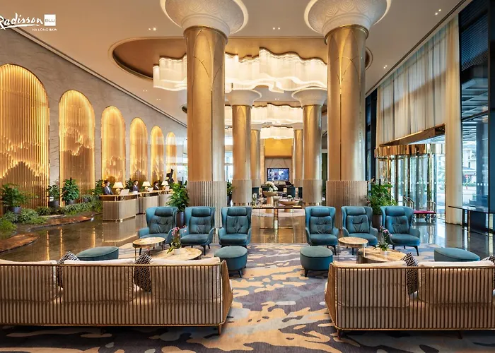 Radisson Blu Bay Khách sạn