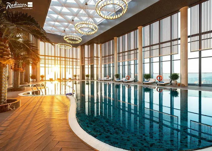 Khách sạn Radisson Blu Bay