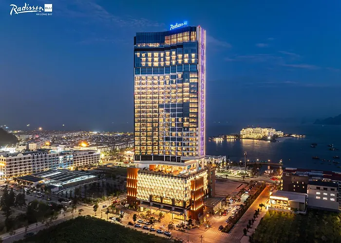 Radisson Blu Bay 5*