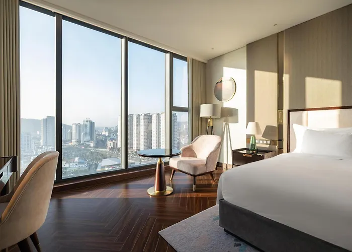 Radisson Blu Bay 5*