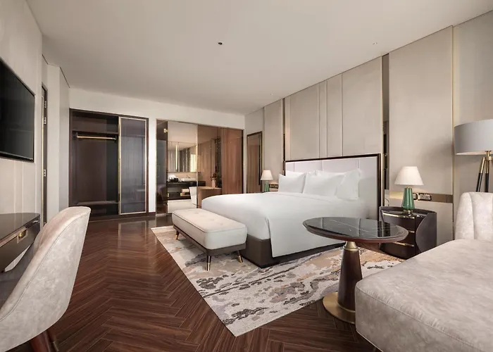 Radisson Blu Bay 5* Hạ Long