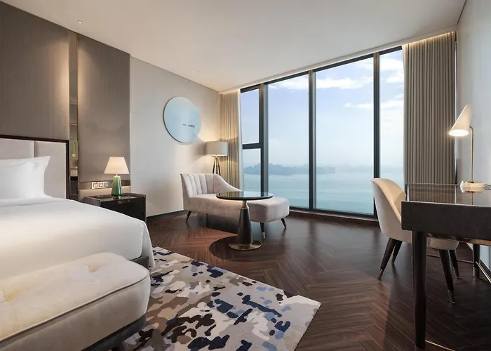 Radisson Blu Bay Hạ Long