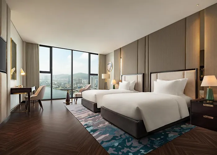 Radisson Blu Bay 5* Hạ Long