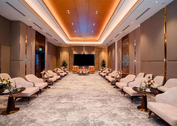 Radisson Blu Bay 5*